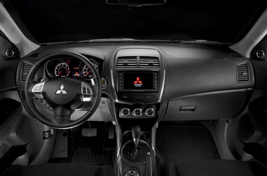  Mitsubishi Outlander Sport 2013 года  (фото 30 из 83)